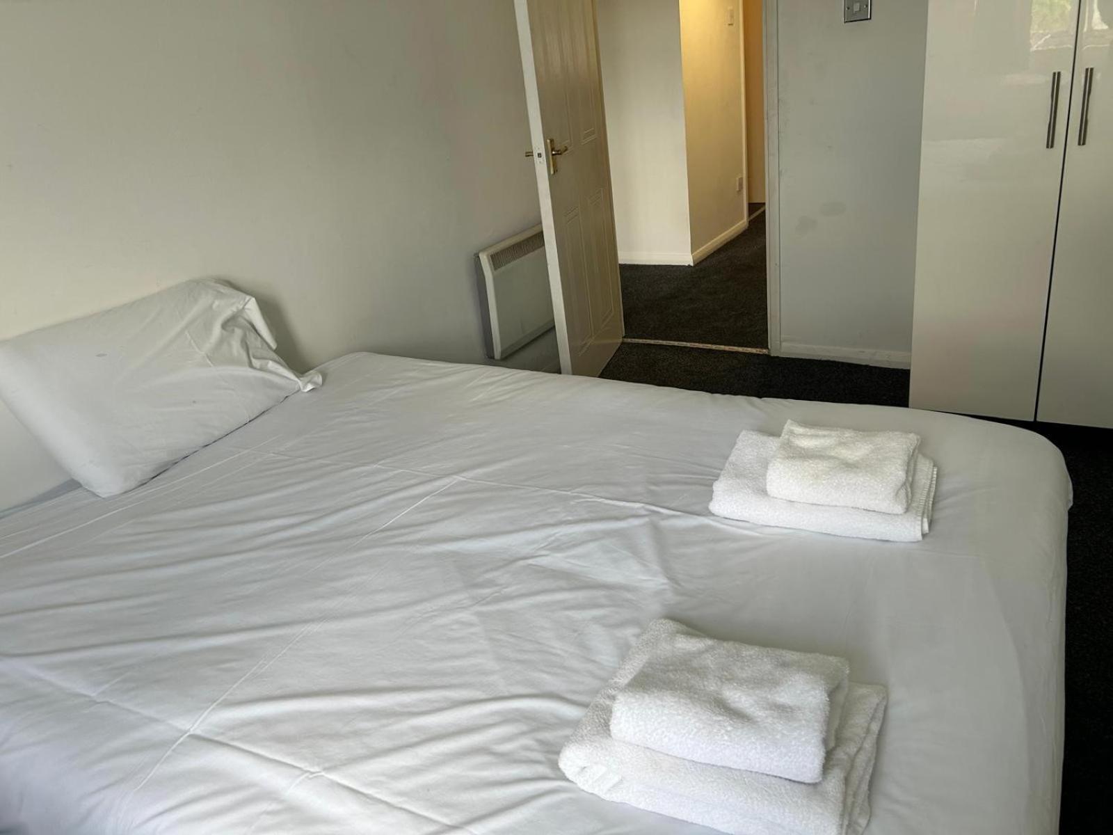 Comfortable 2 Bed For Contractor & Families Apartment Glasgow
