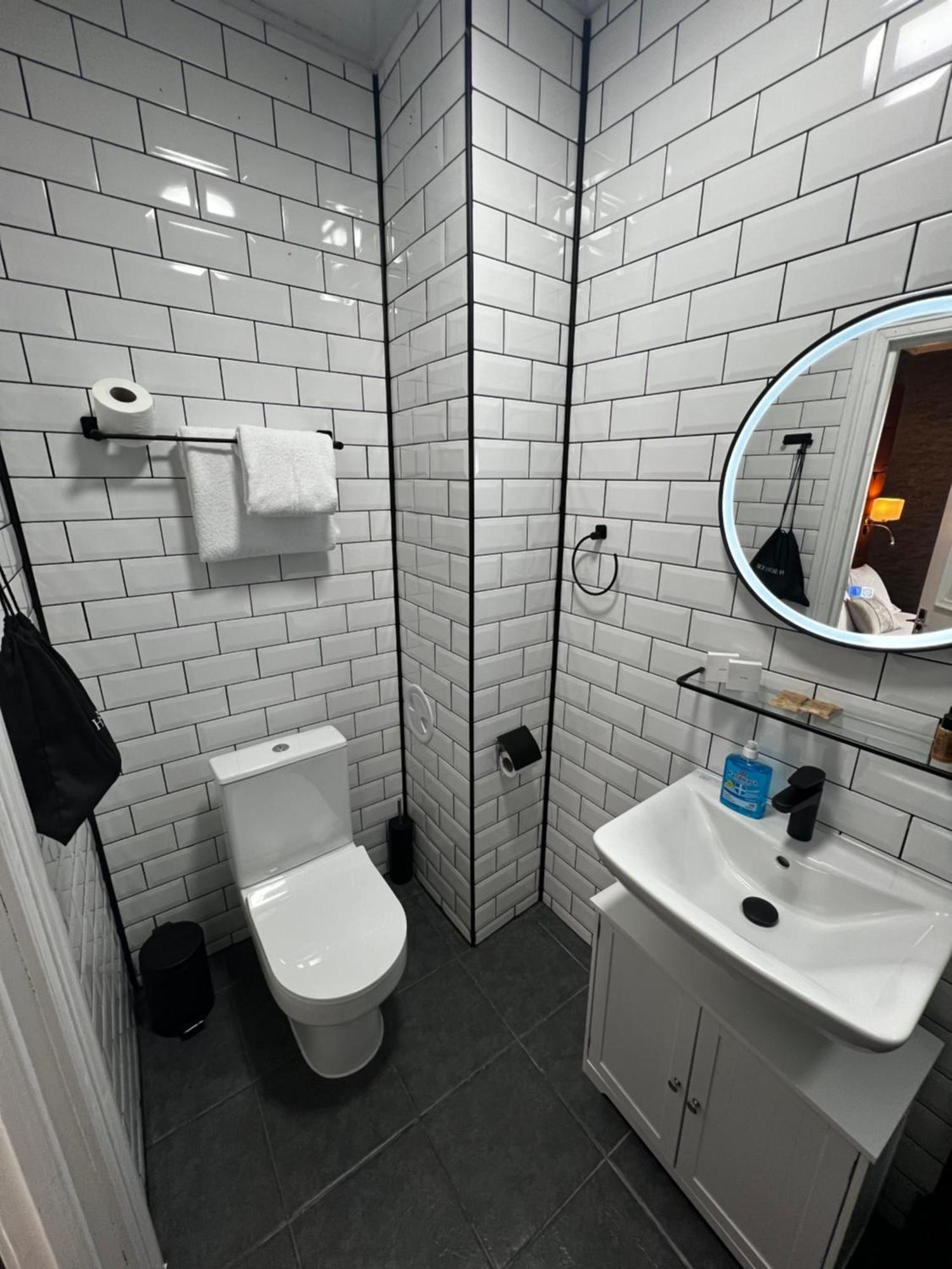 Amani - Centre Aparthotel Glasgow