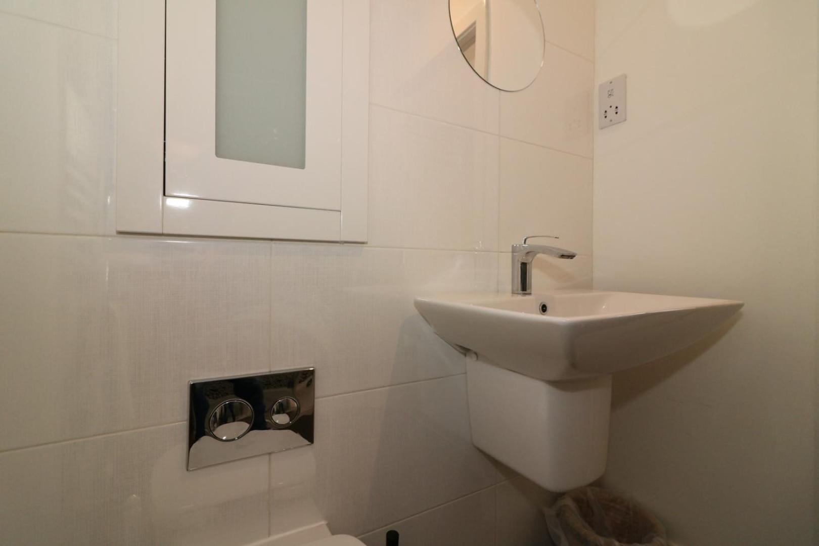 Signature - Oatlands House Apartment *