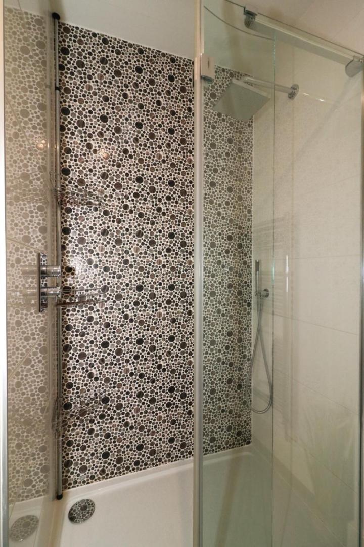 Signature - Oatlands House Apartment *