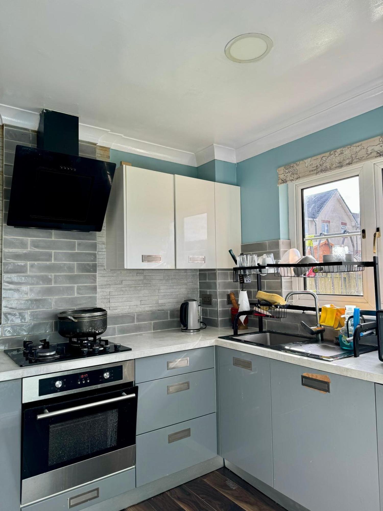 Glasgow Guest House *
