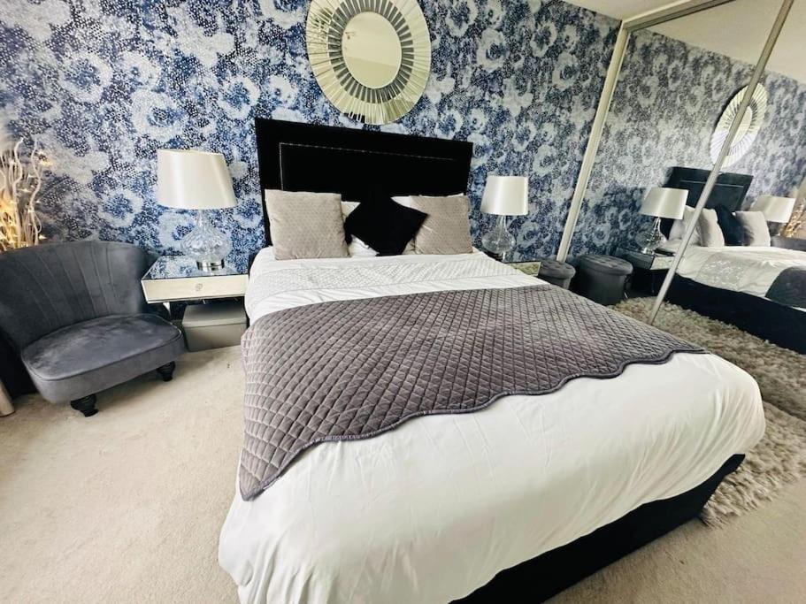 Entire 4 Bed Perfect Family In Villa *