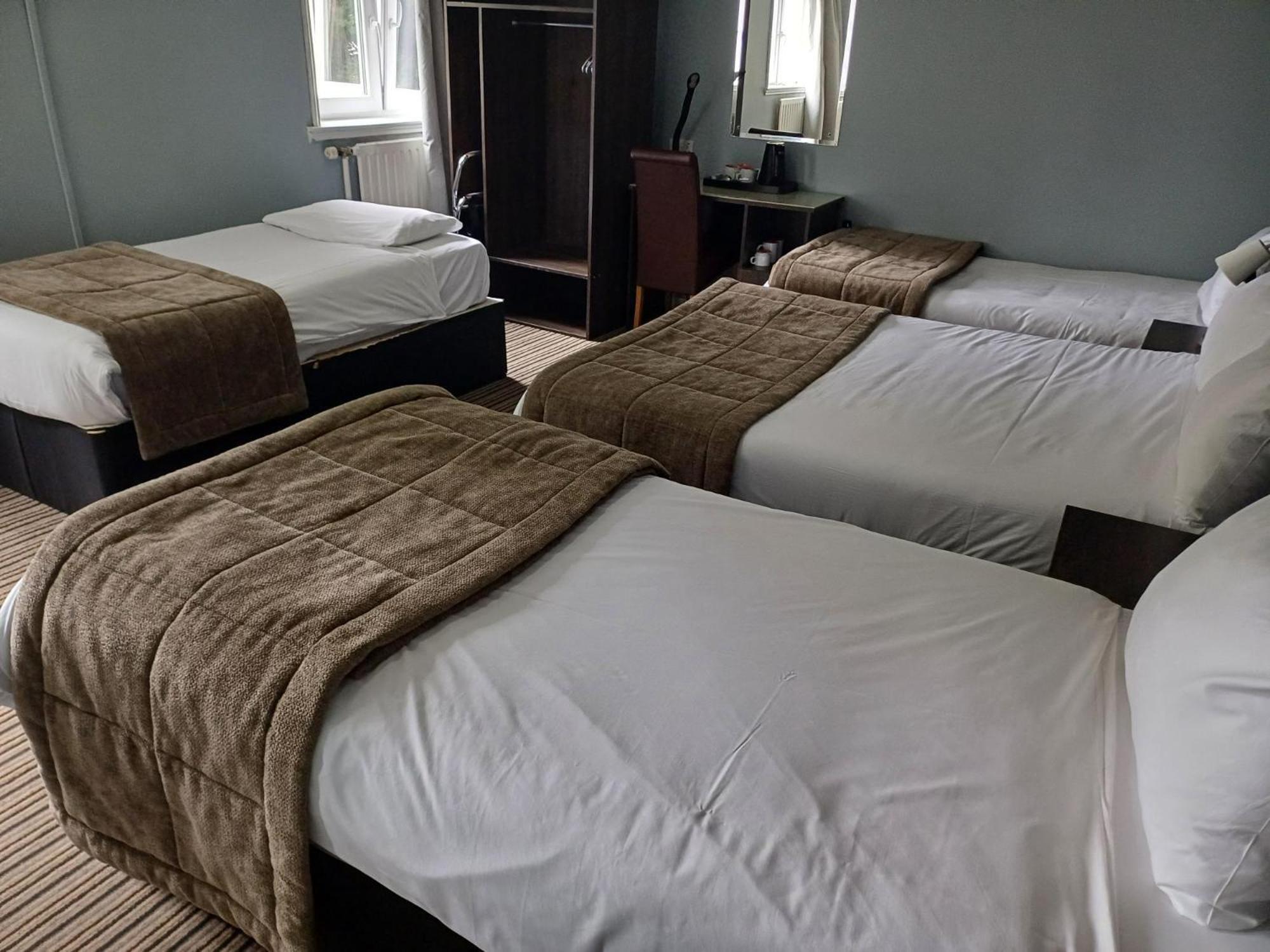 Kings Park Hotel