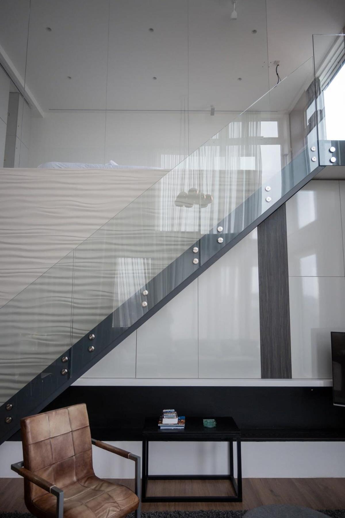 Stunning 3 Bed Penthouse In West End *