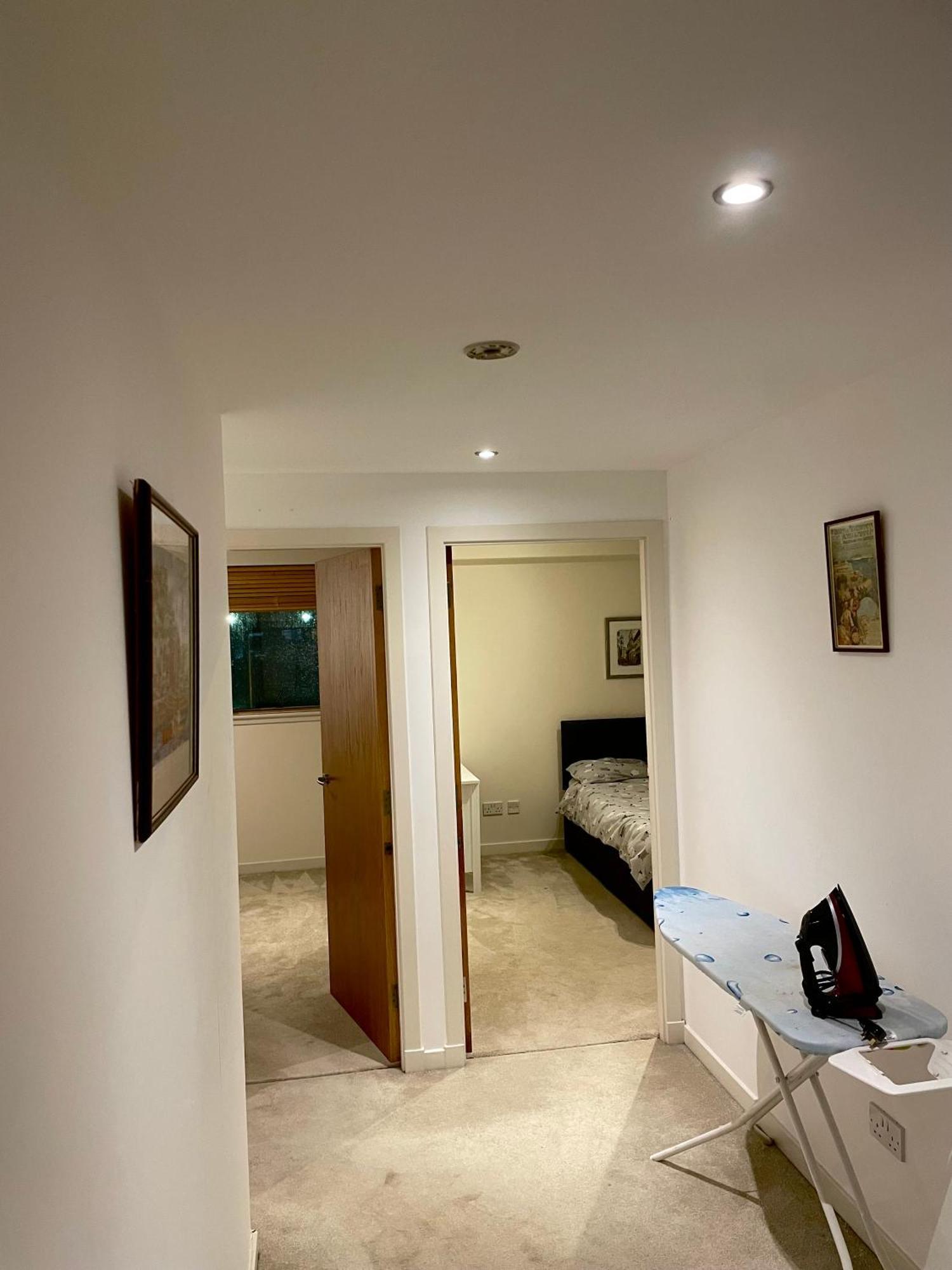 5 Beds ,4 Bedroom Duplex West Of Near Centre Apartment *