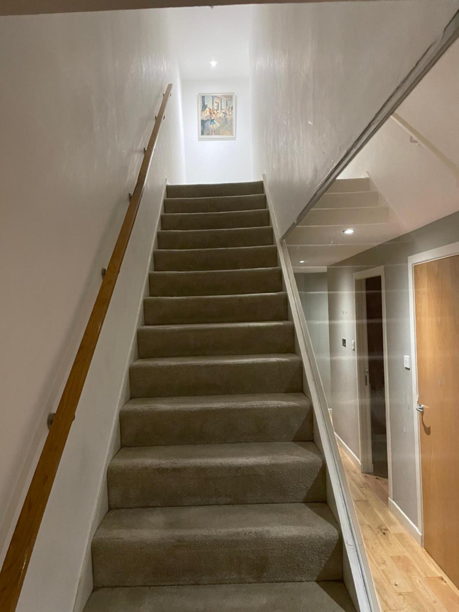 5 Beds ,4 Bedroom Duplex West Of Near Centre *