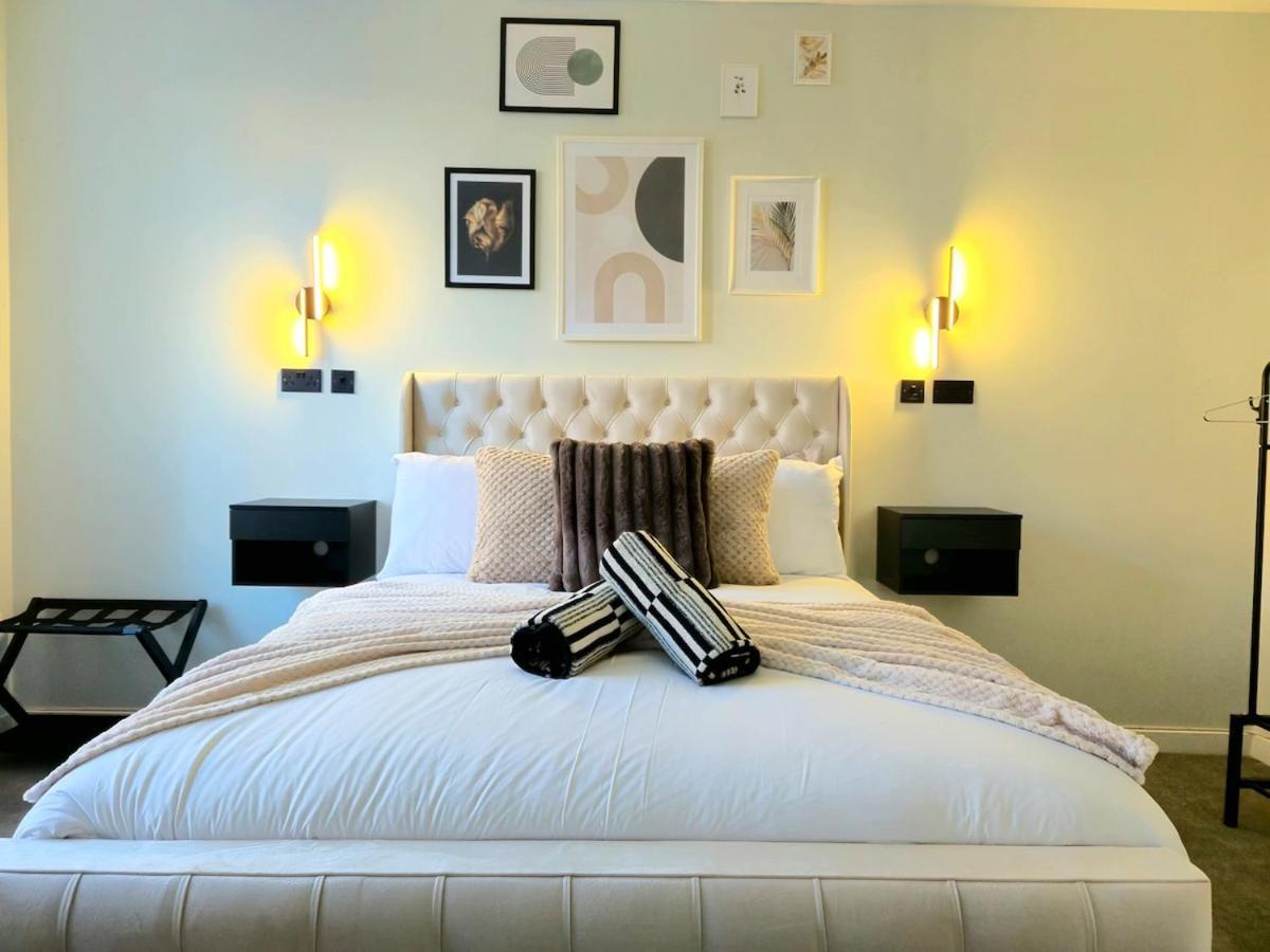 3-bed In Holiday home Glasgow