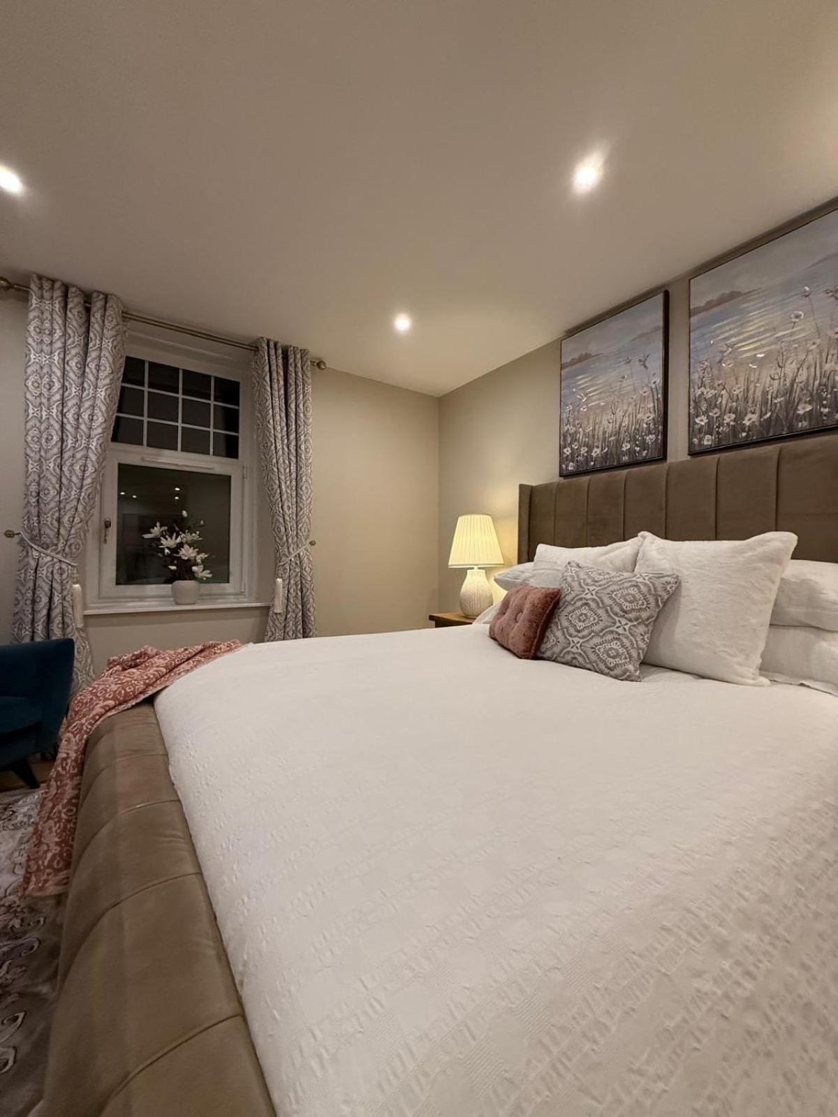 Apartment Away From In - Free Street Parking