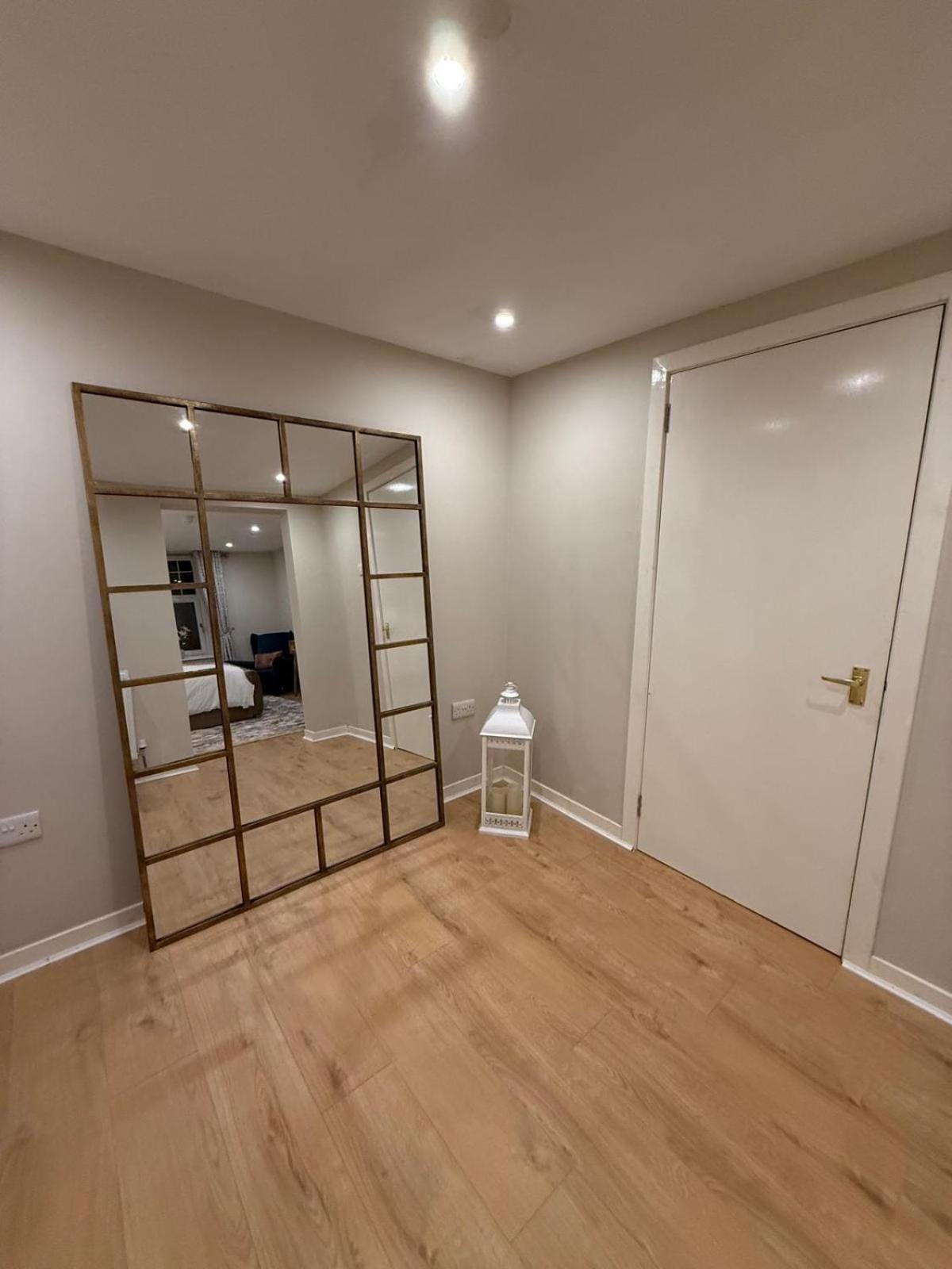 Apartment Away From In - Free Street Parking *