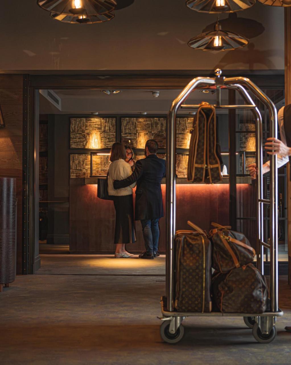 Hotel Dakota Glasgow 4*