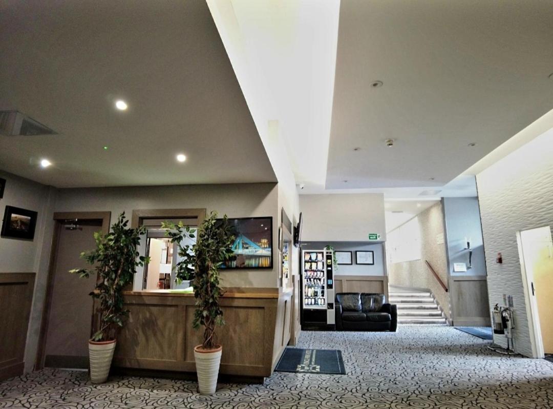 Kings Park Hotel 3*