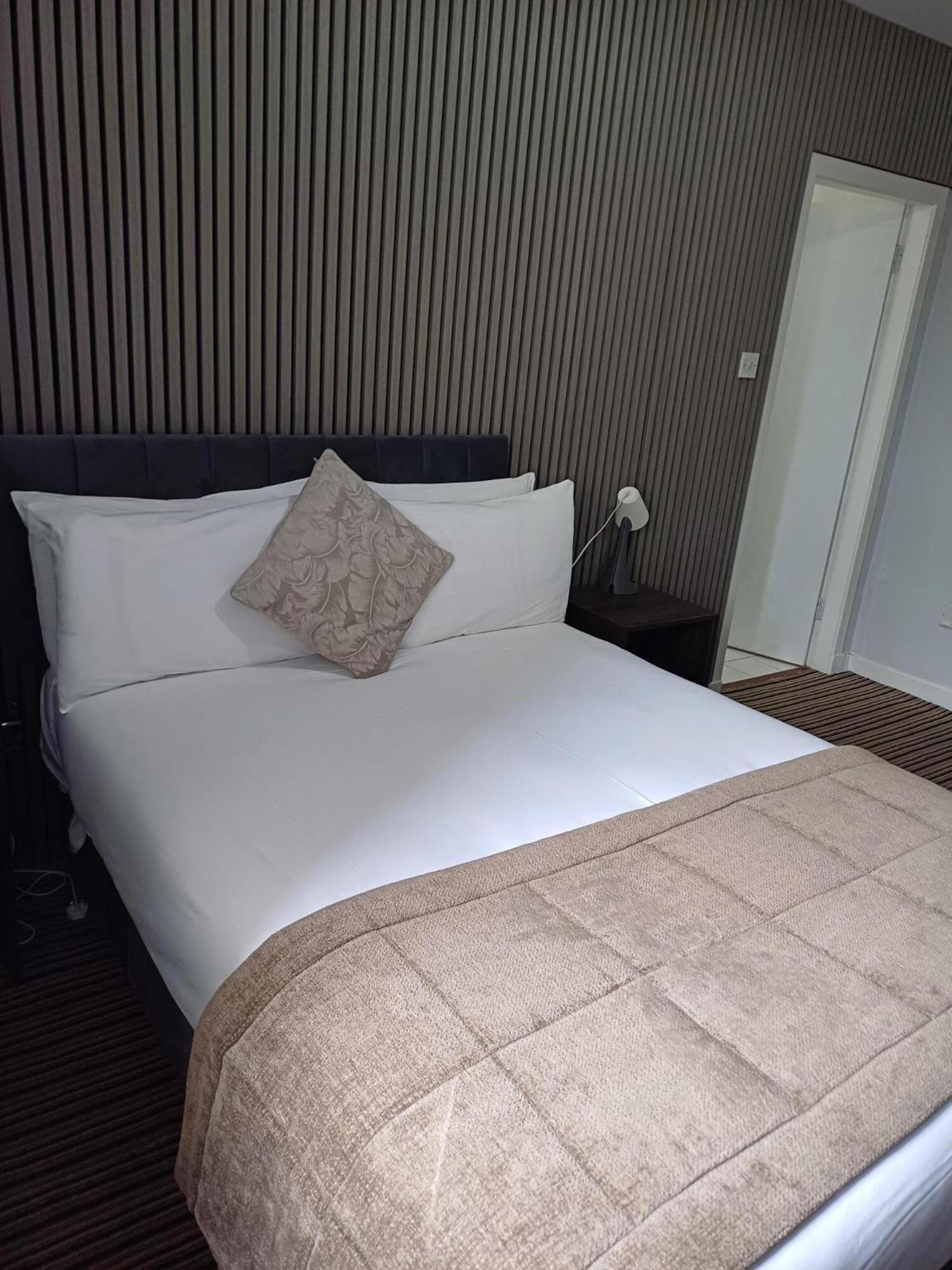 Kings Park 3* Glasgow