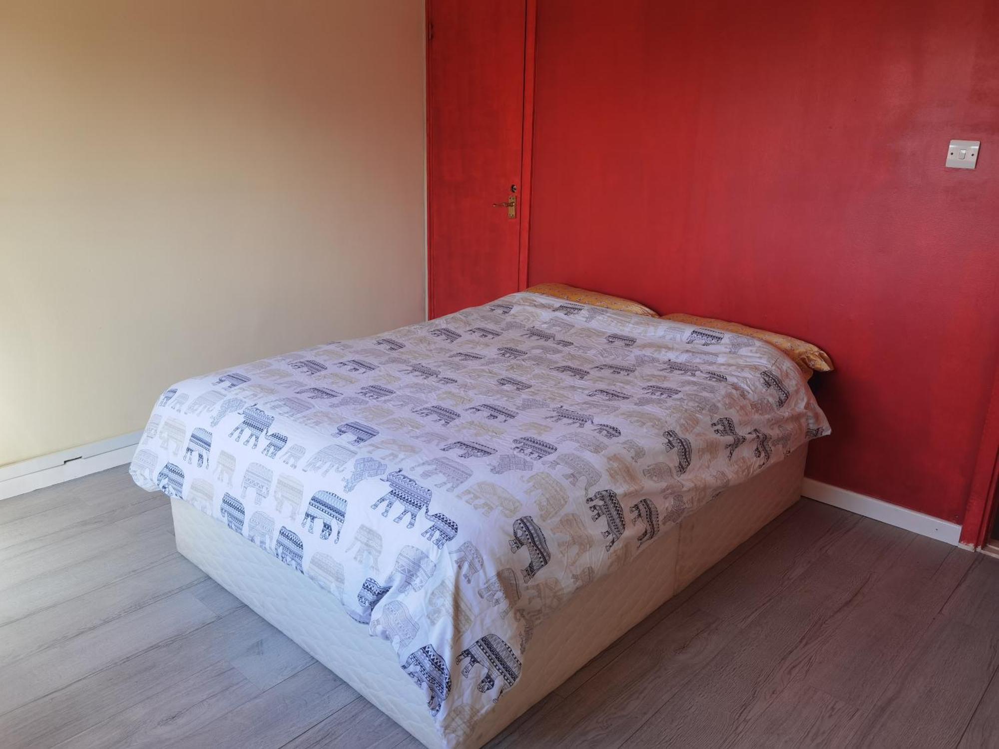 Private In Guest house Glasgow