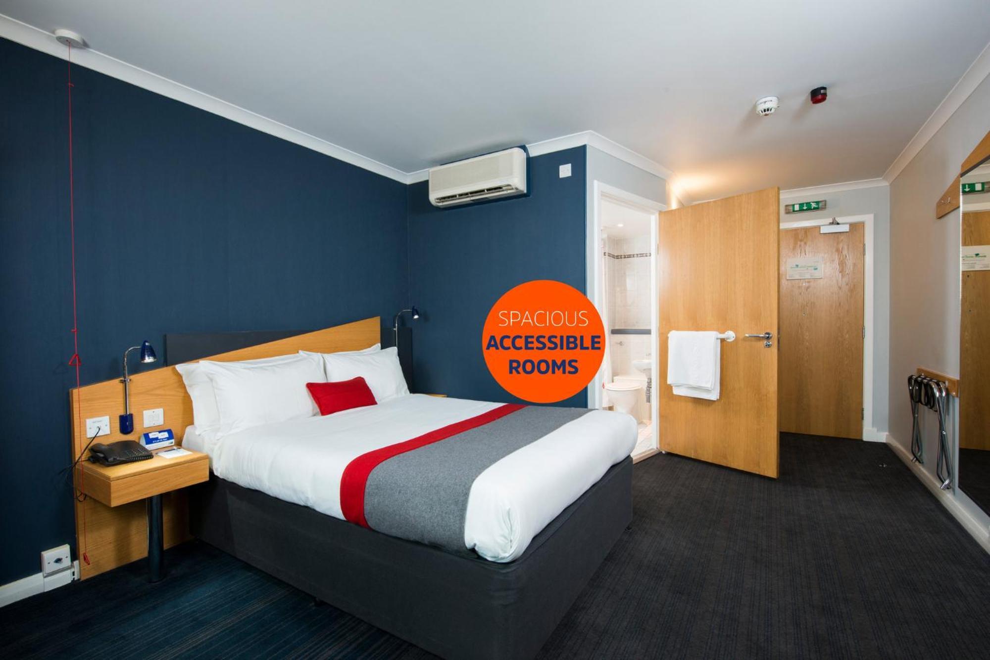 Hotel Express - - Ctr Riverside By Ihg 3*