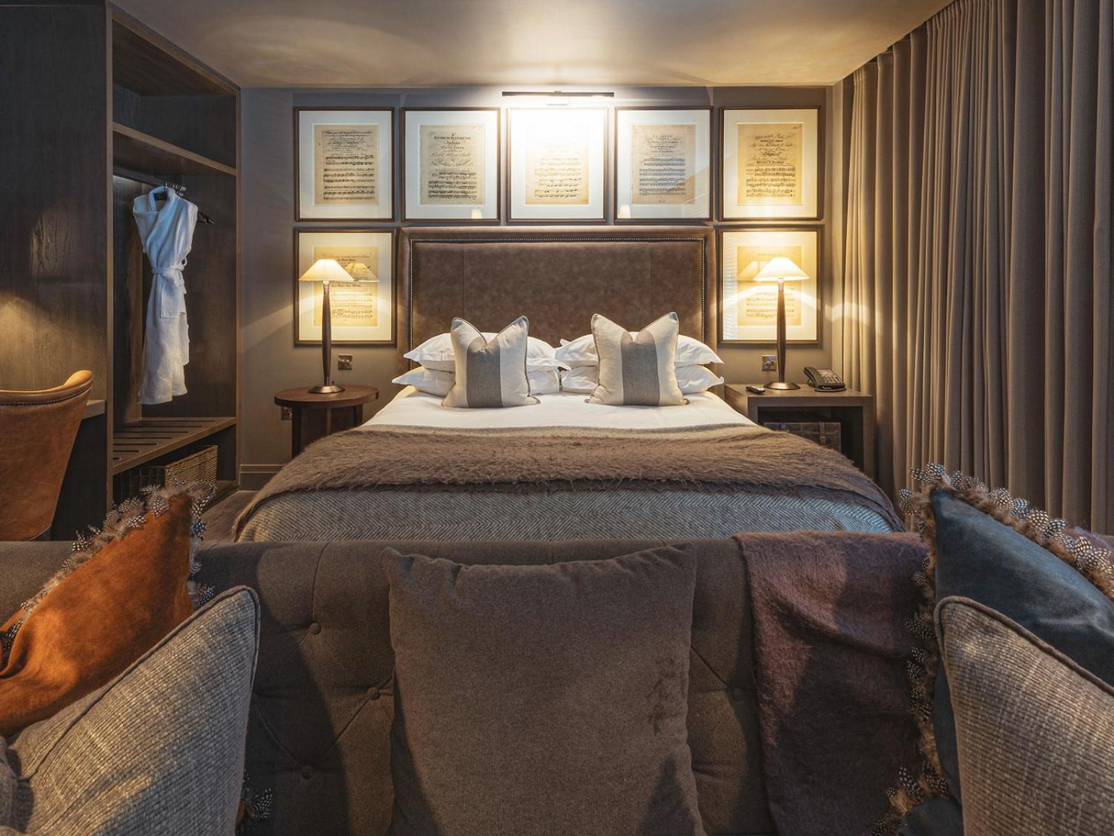 Dakota Glasgow 4*