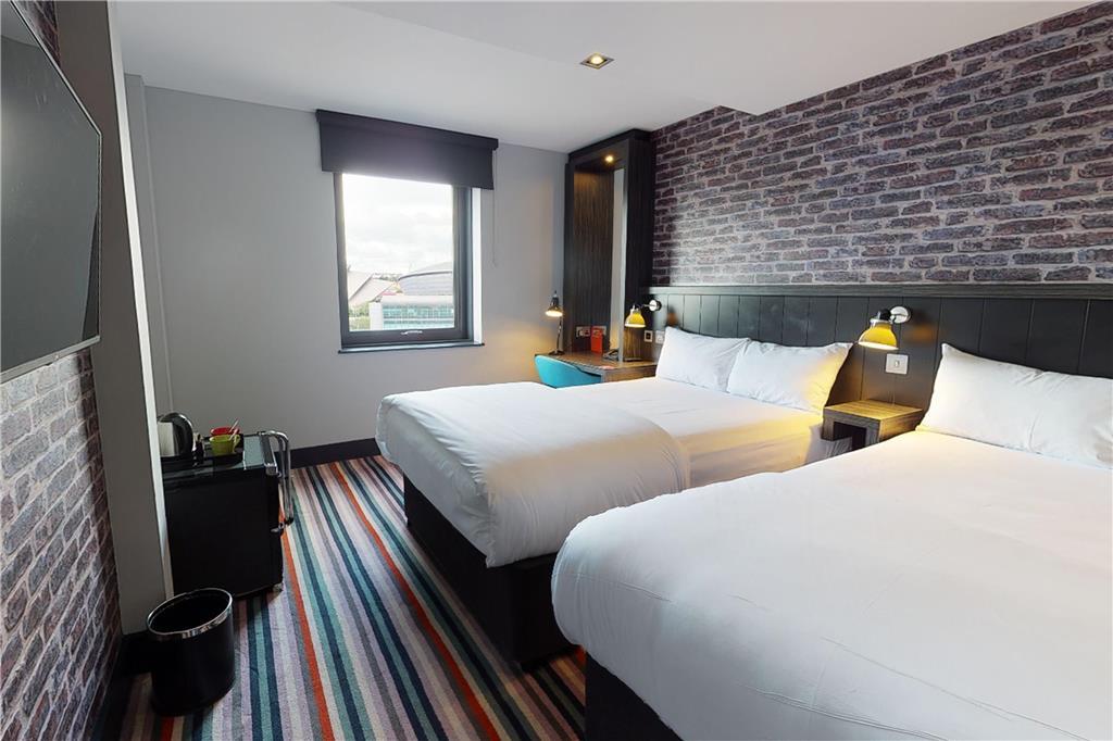 Village Hotel 4*