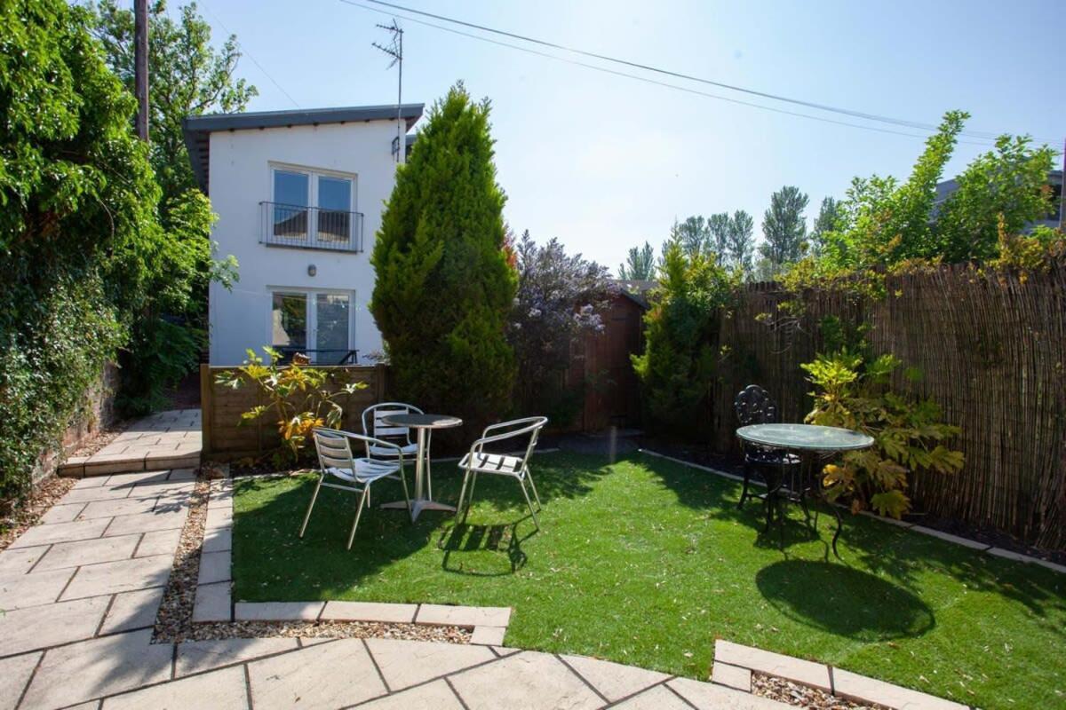 Southside Flat With Private Garden! Glasgow