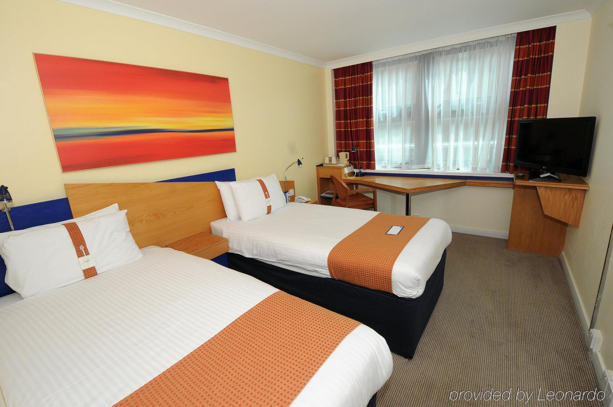 Express - - Ctr Riverside By Ihg Hotel