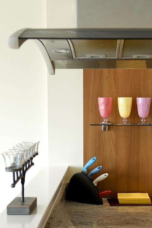 Apartment Artisan *