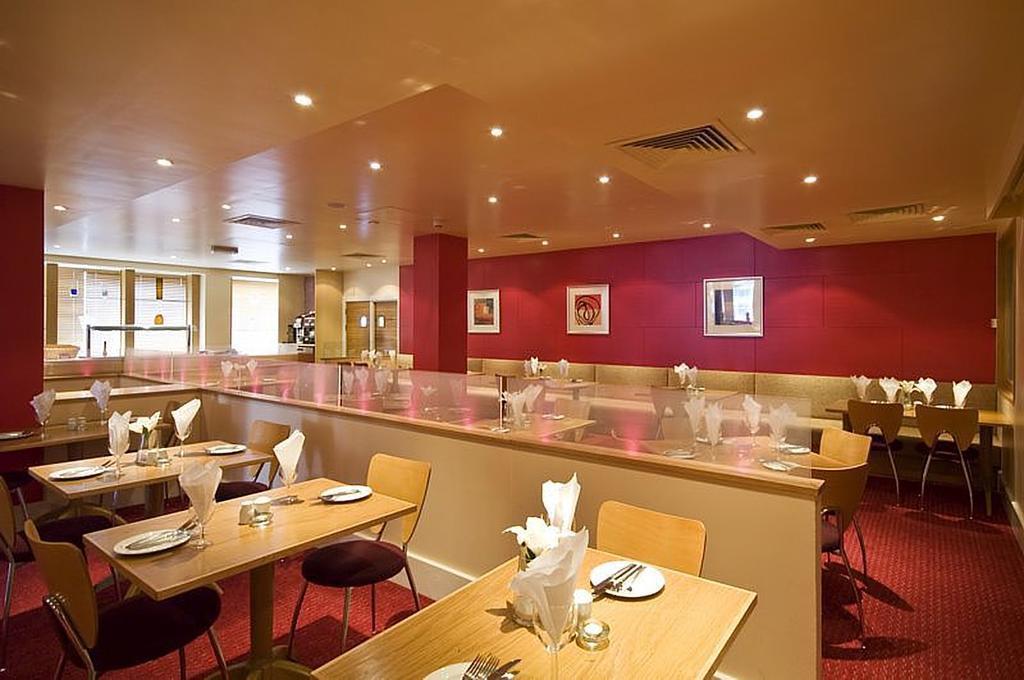 Premier Centre - Argyle Street Hotel 3*