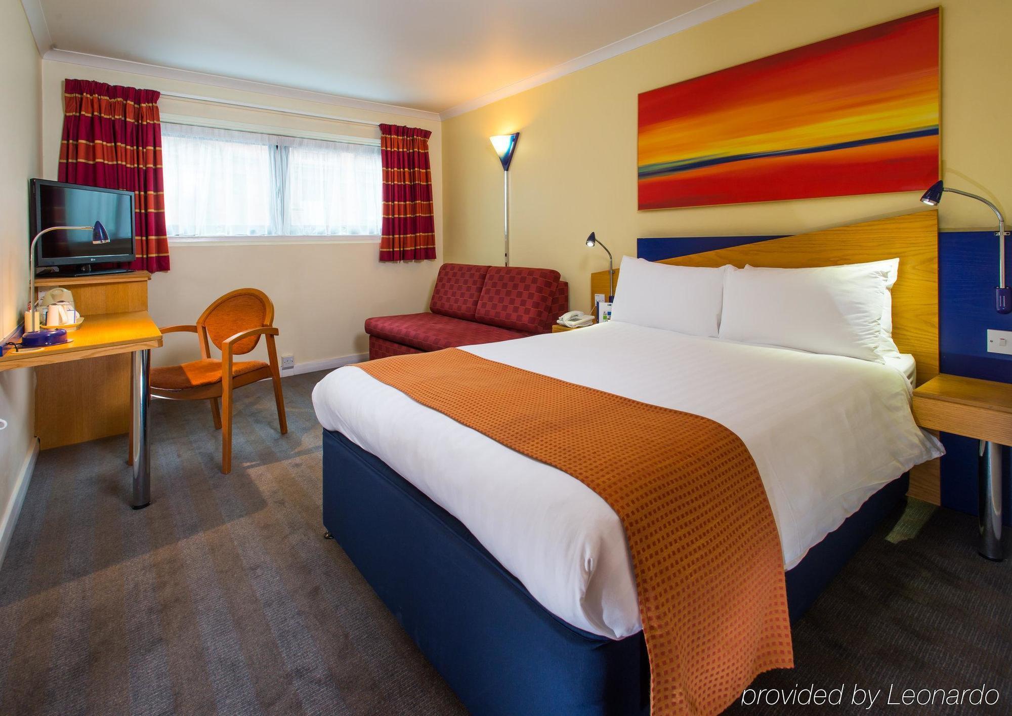 Express - - Ctr Riverside By Ihg Hotel 3*