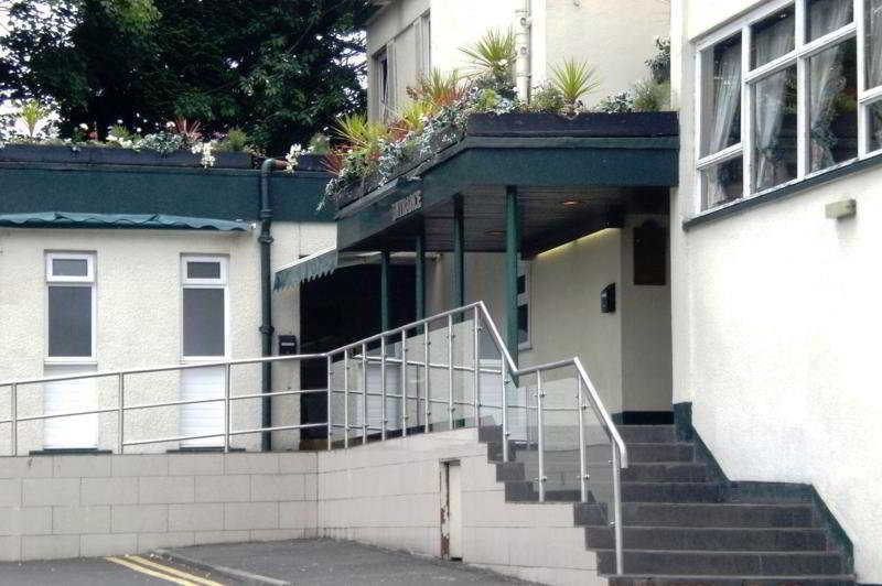 Kings Park Hotel 3*