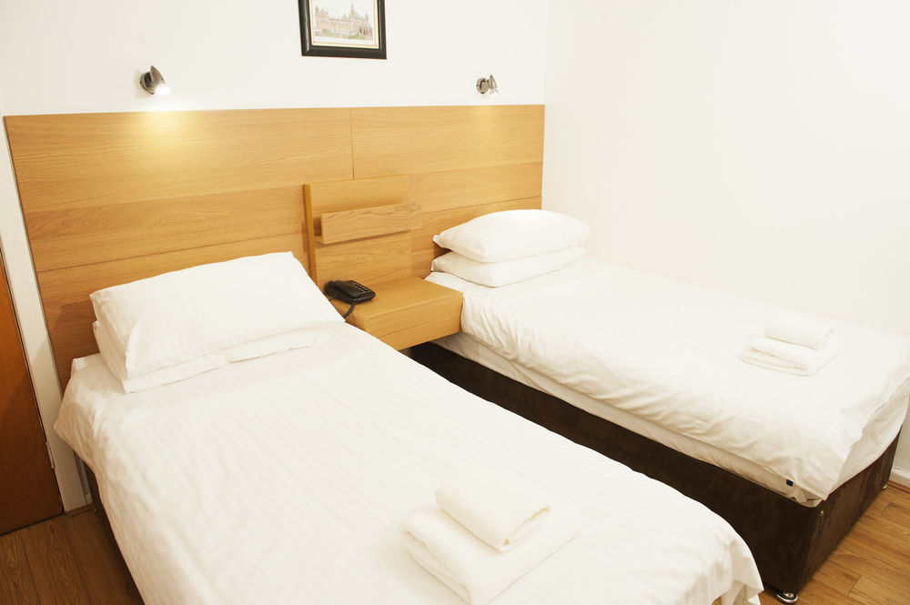 Charing Cross Guest house Glasgow