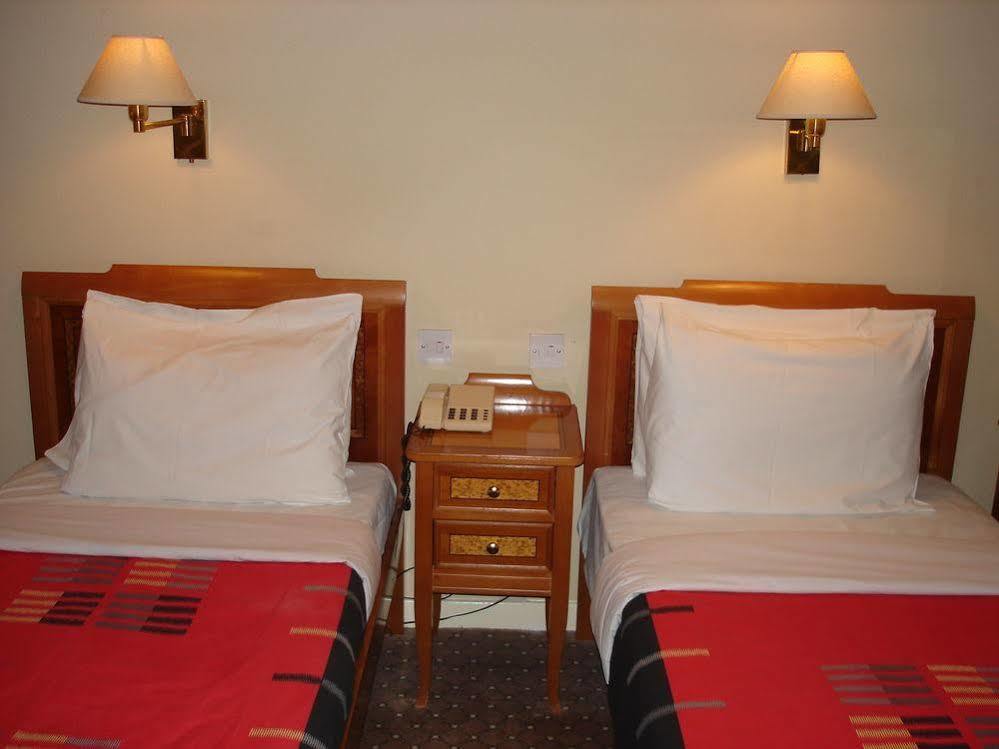 Hotel Kings Park 3*