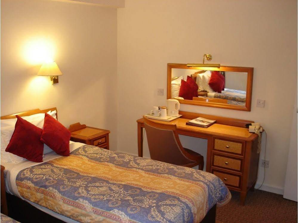 Kings Park Hotel 3*
