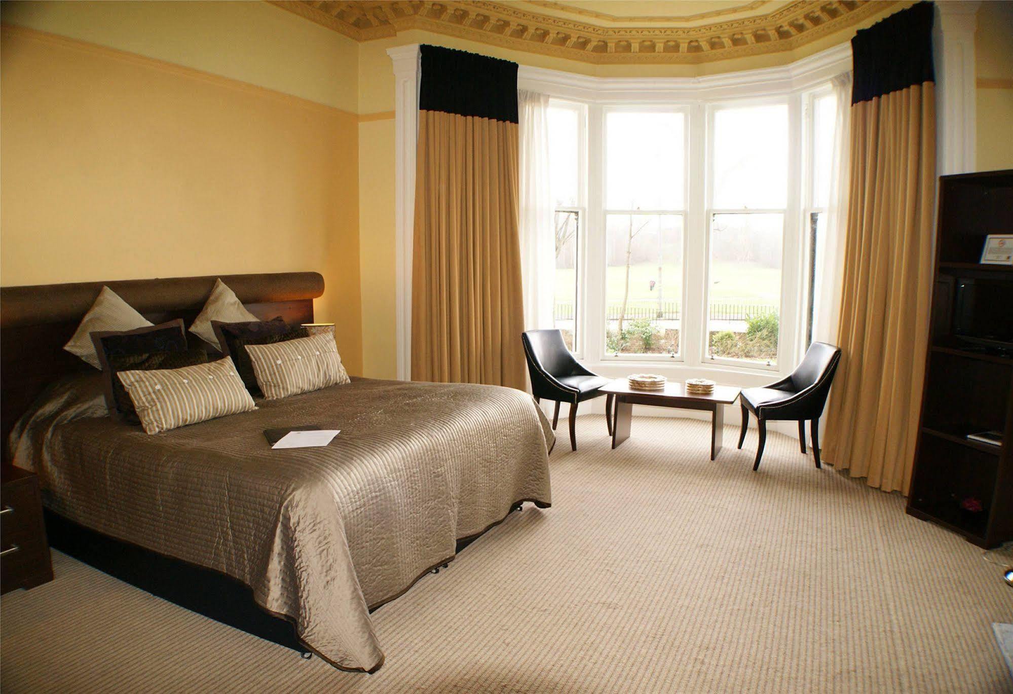 Hotel Number 10 Glasgow