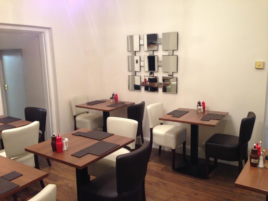 Onslow 3* Glasgow