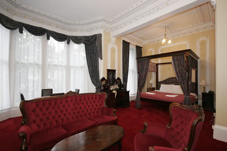 Clifton 3* Glasgow