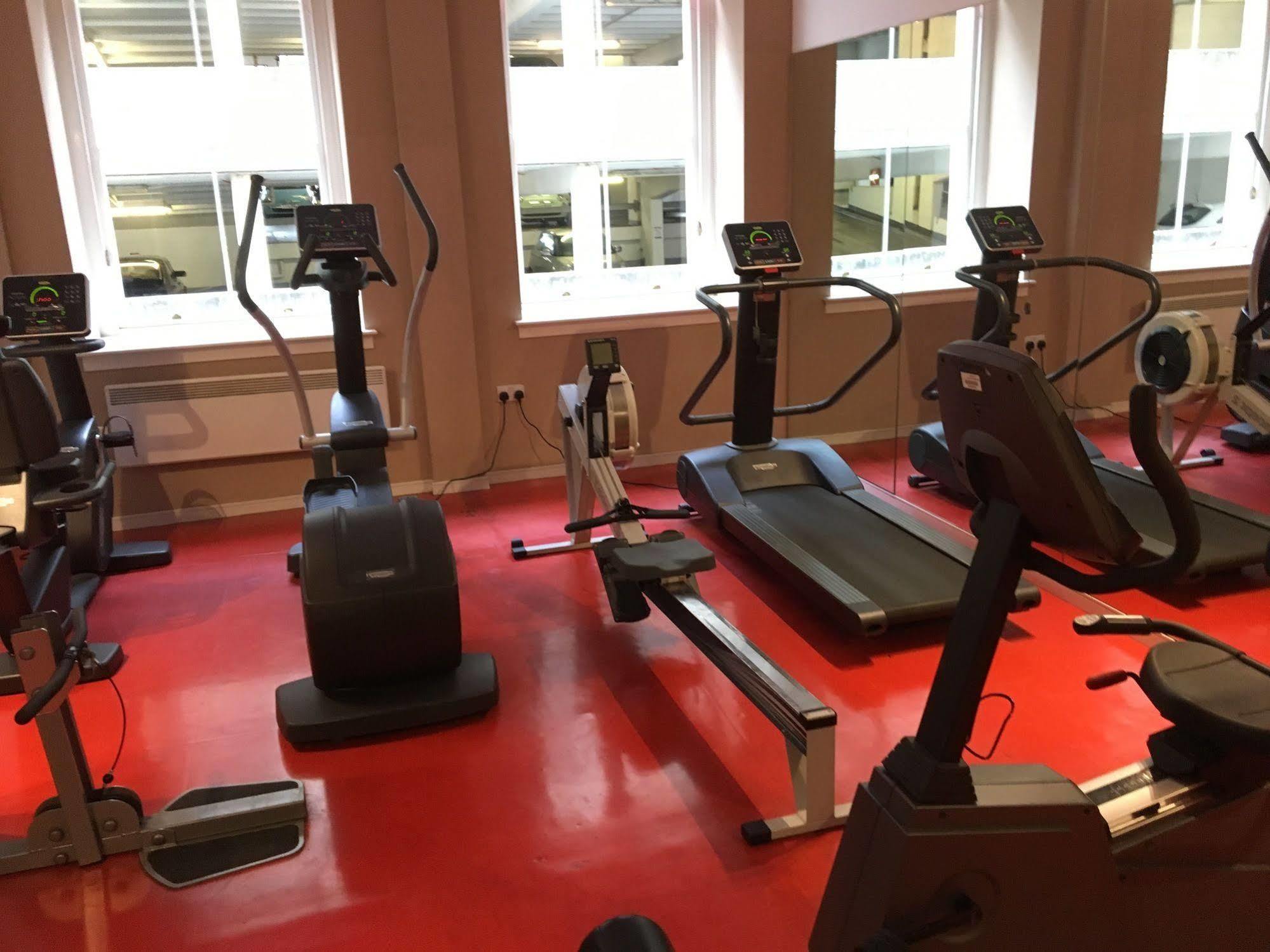 Aparthotel Fraser 4*