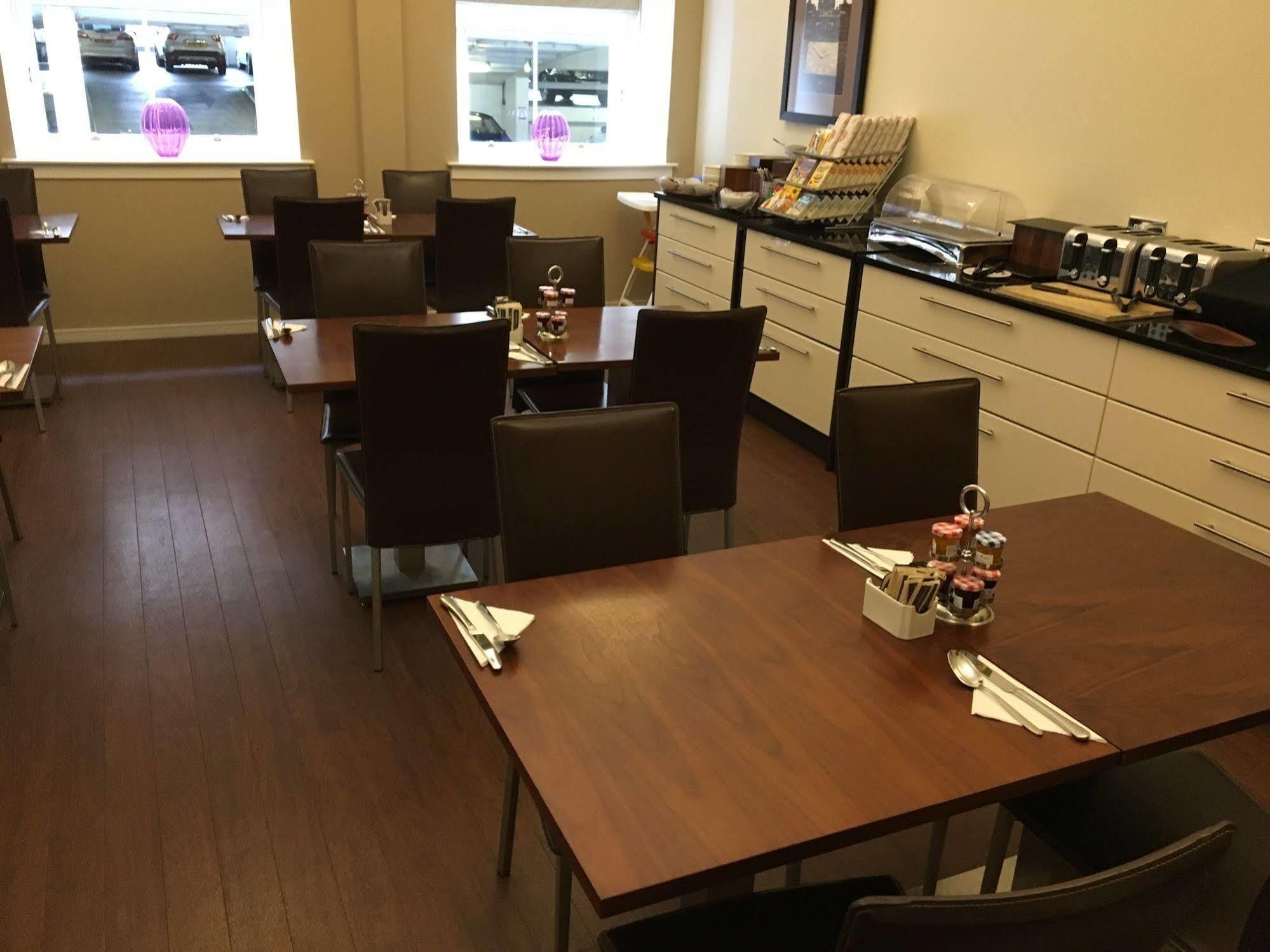 Fraser Aparthotel 4*