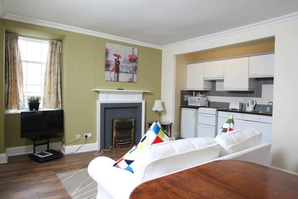 Number 52 Charlotte Street Apartment *
