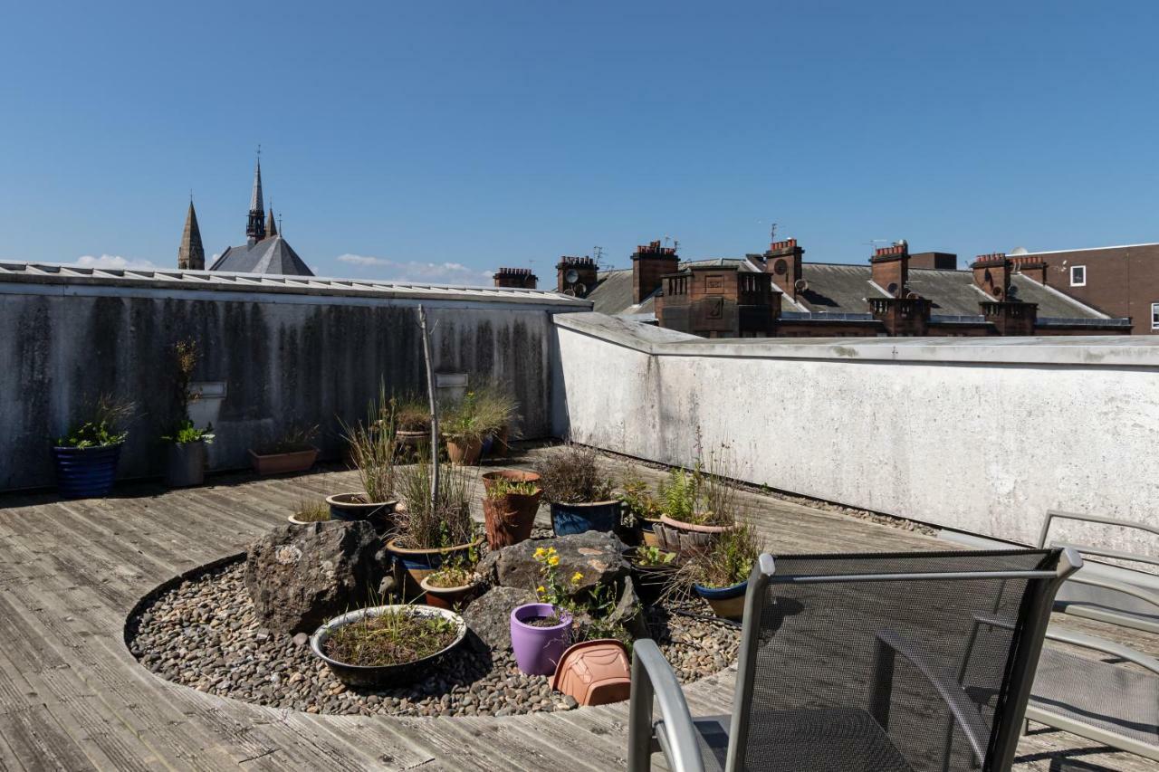 3 Bedroom Hillhead, With Balcony And Roof Garden * Glasgow