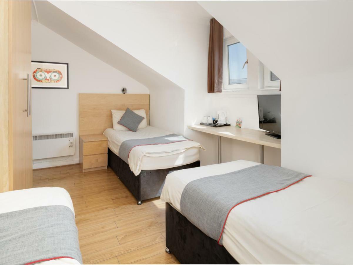 Charing Cross Guest house 3*