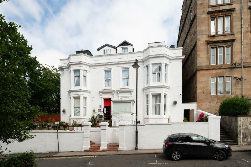 Charing Cross Guest house 3*