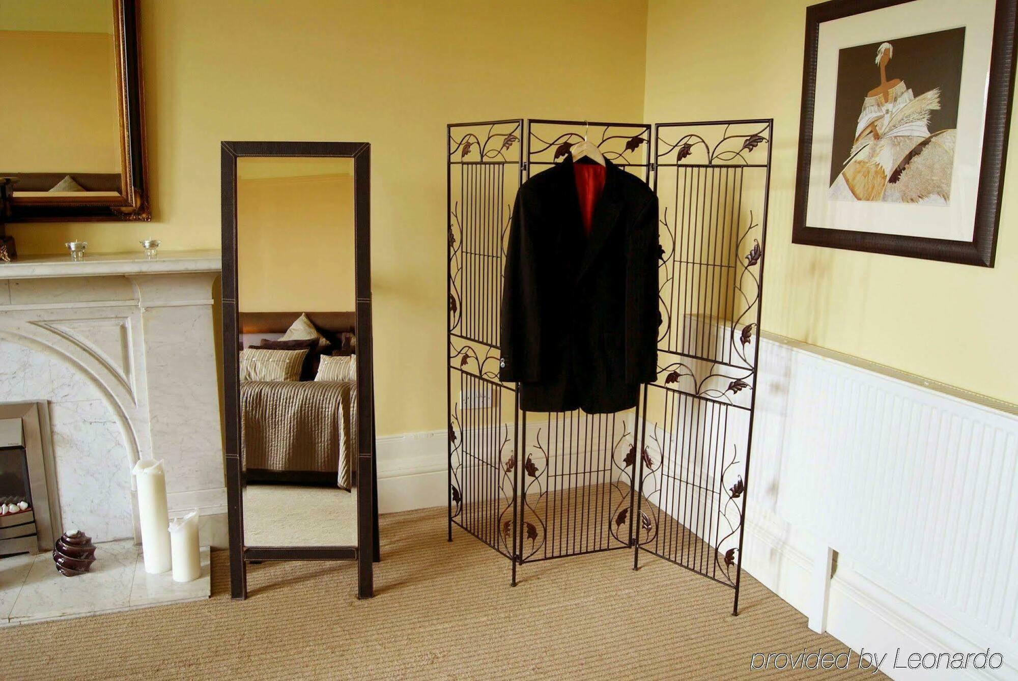 Number 10 Hotel 4*