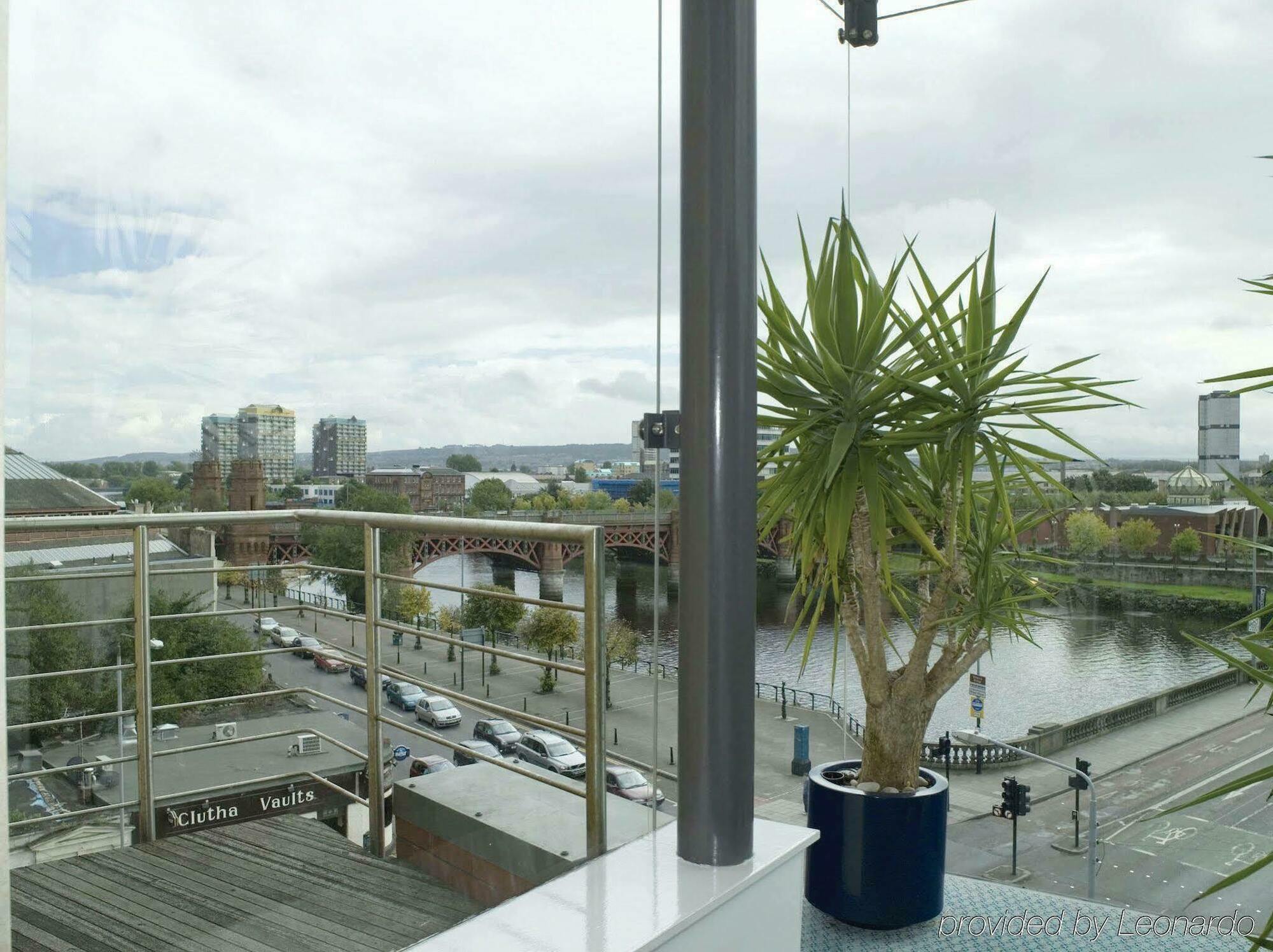 Hotel Express - - Ctr Riverside By Ihg 3*