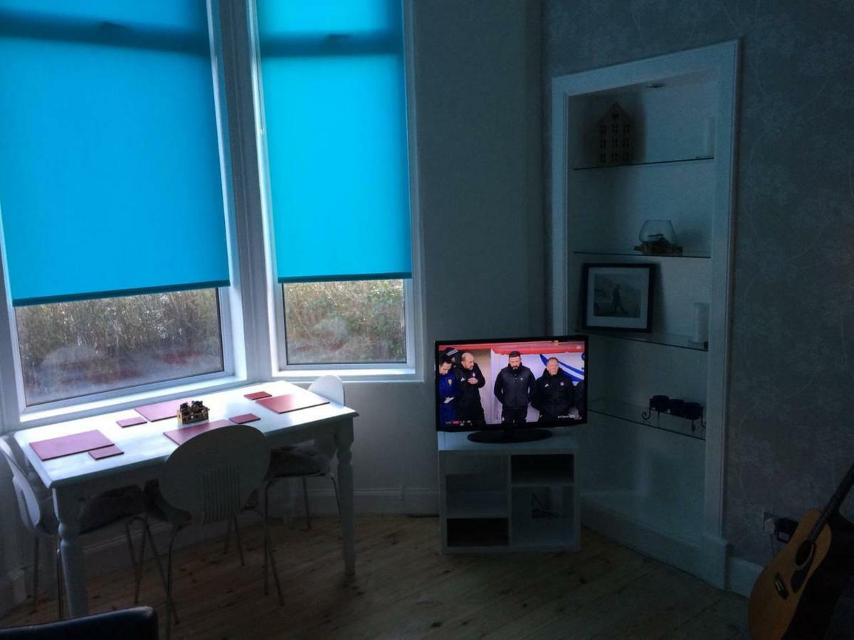 Lovely Victorian 2 Bed Apartment *