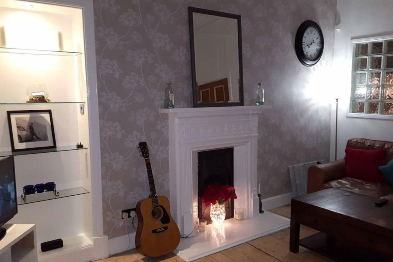 Lovely Victorian 2 Bed Apartment Glasgow
