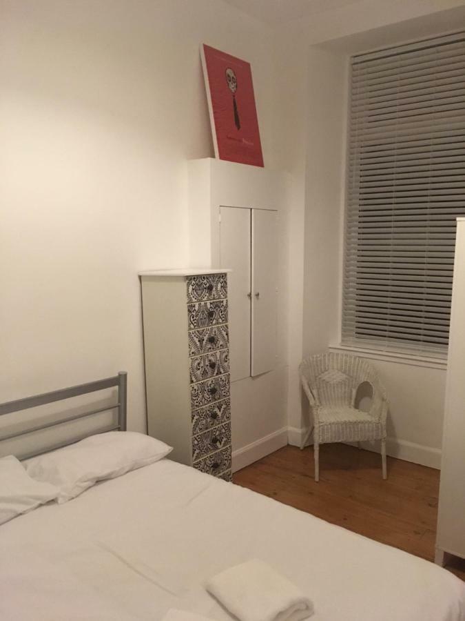 Lovely Victorian 2 Bed * Glasgow