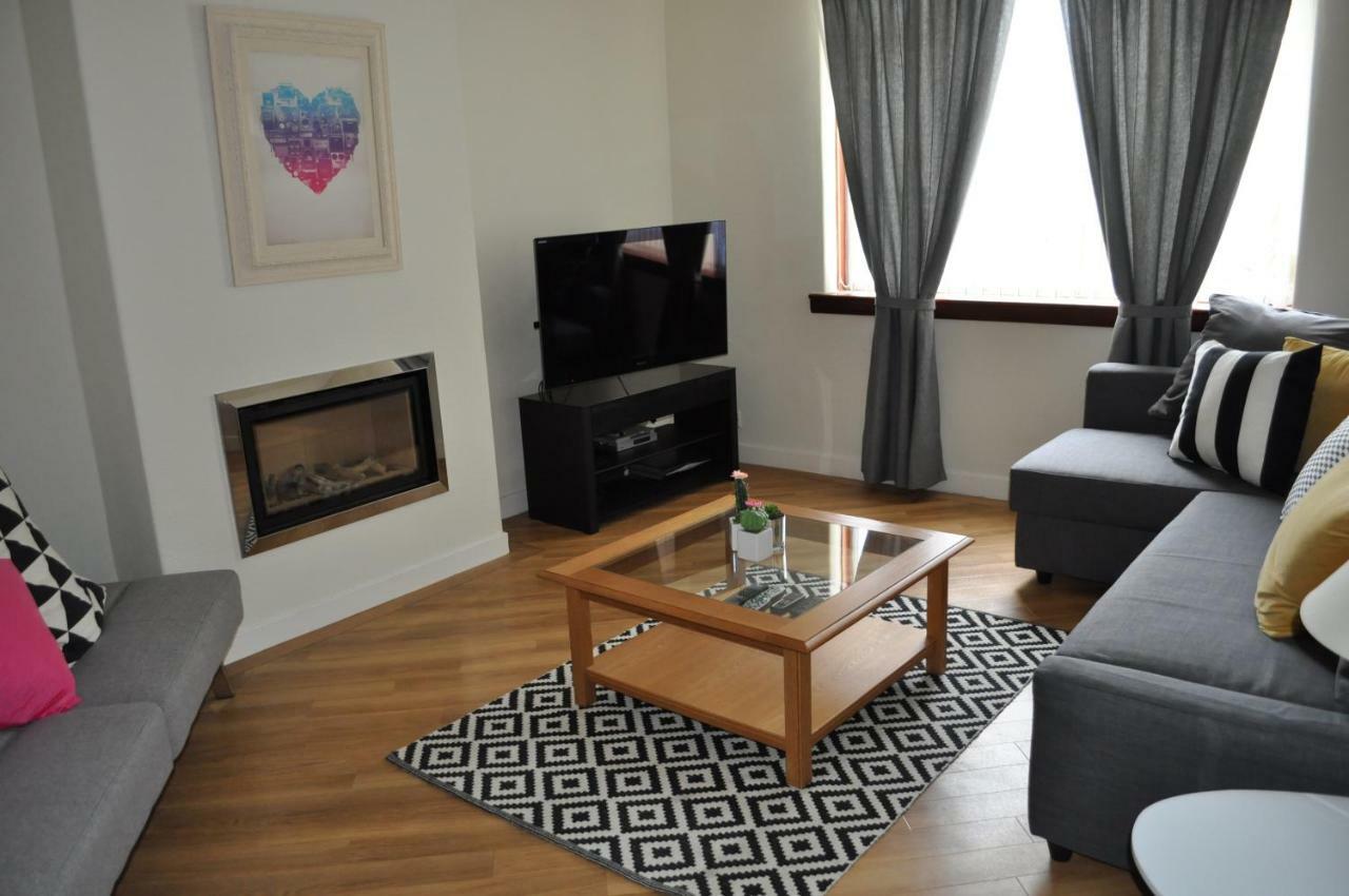 Fantastic 3 Bedroom House In Langside/shawlands *