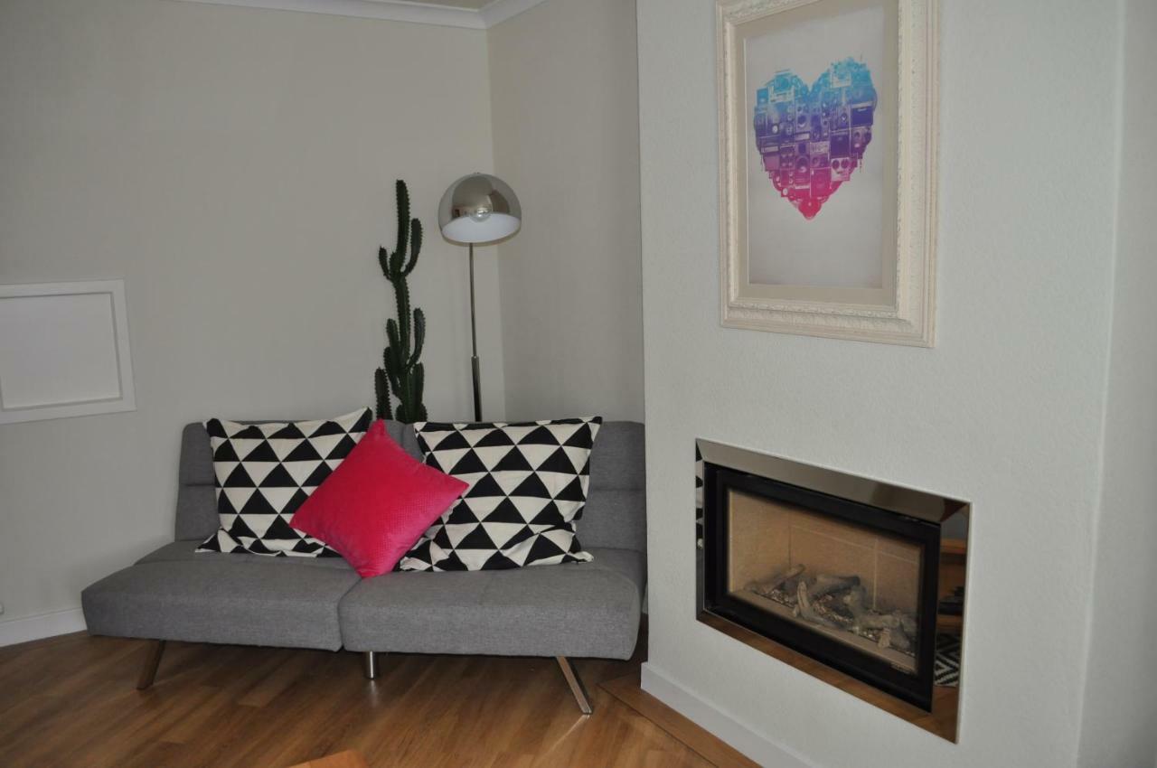 Fantastic 3 Bedroom House In Langside/shawlands