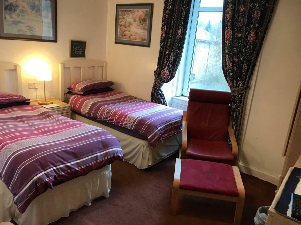 Guest house Glades House Glasgow