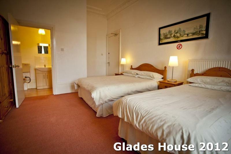 Guest house Glades House Glasgow