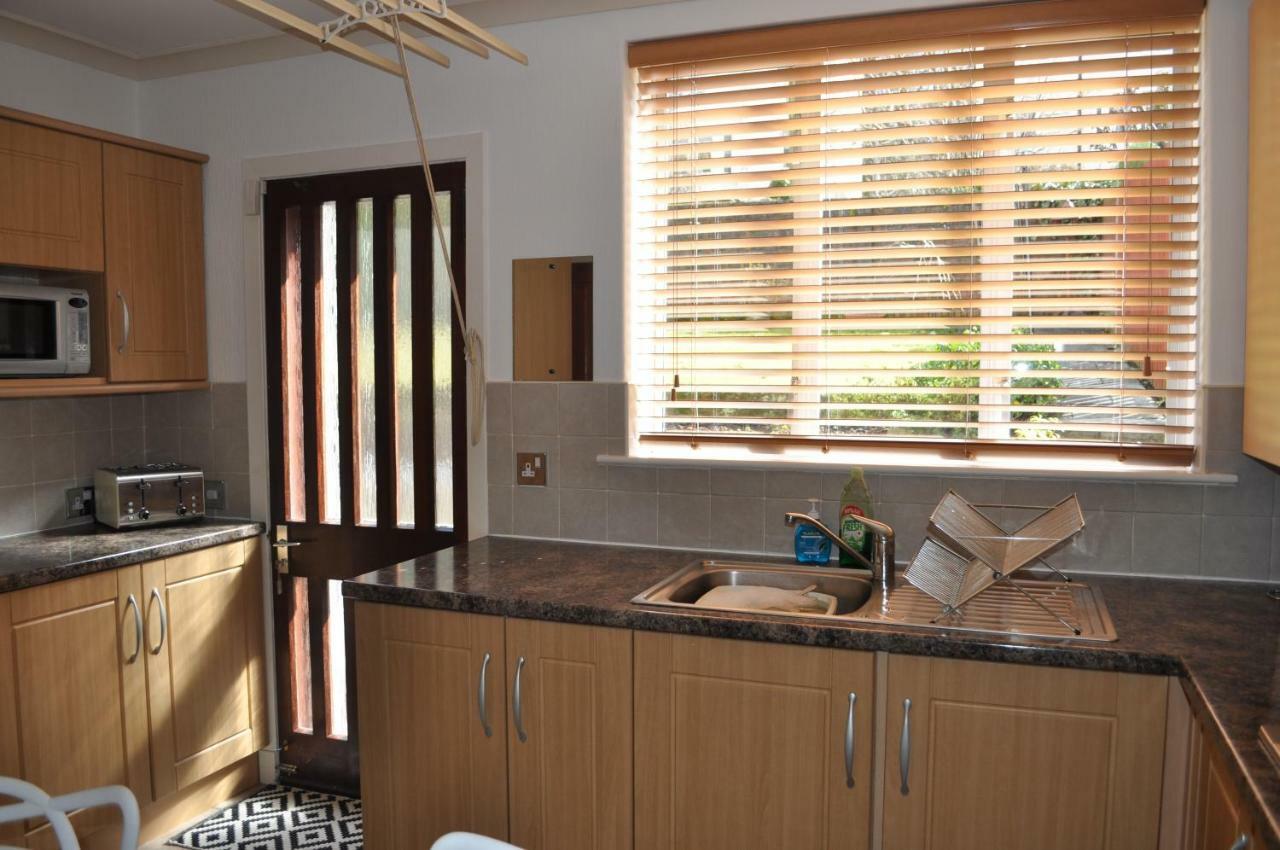 Fantastic 3 Bedroom House In Langside/shawlands *