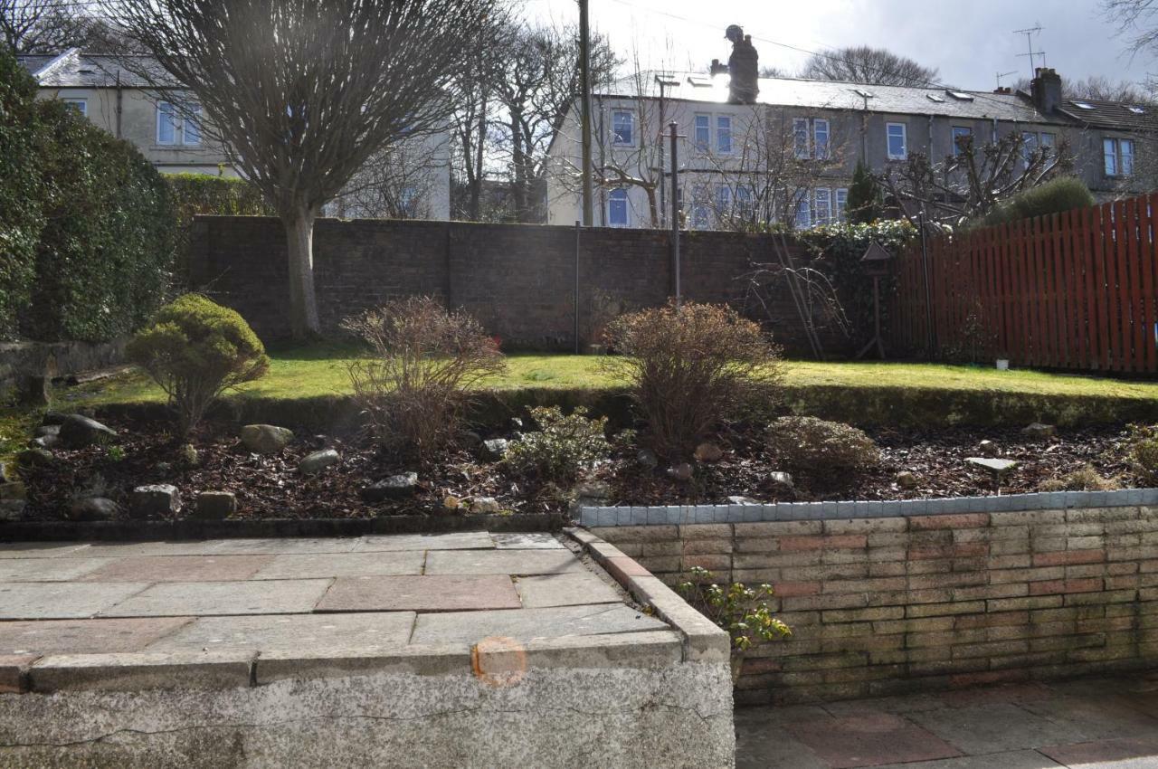 Holiday home Fantastic 3 Bedroom House In Langside/shawlands *
