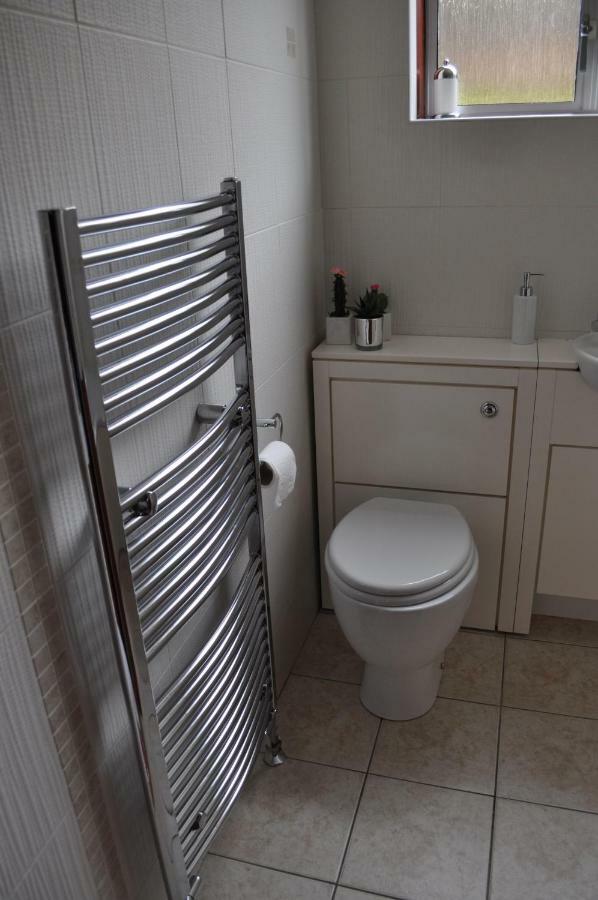 Fantastic 3 Bedroom House In Langside/shawlands